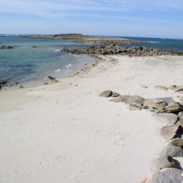 Plage de Treiz Lern, Landrellec 