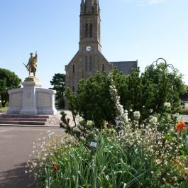 Eglise du bourg de Fréhel 